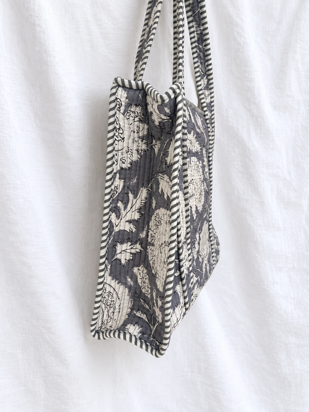 Grey & White Floral Small Quilted Tote Bag – Clearance