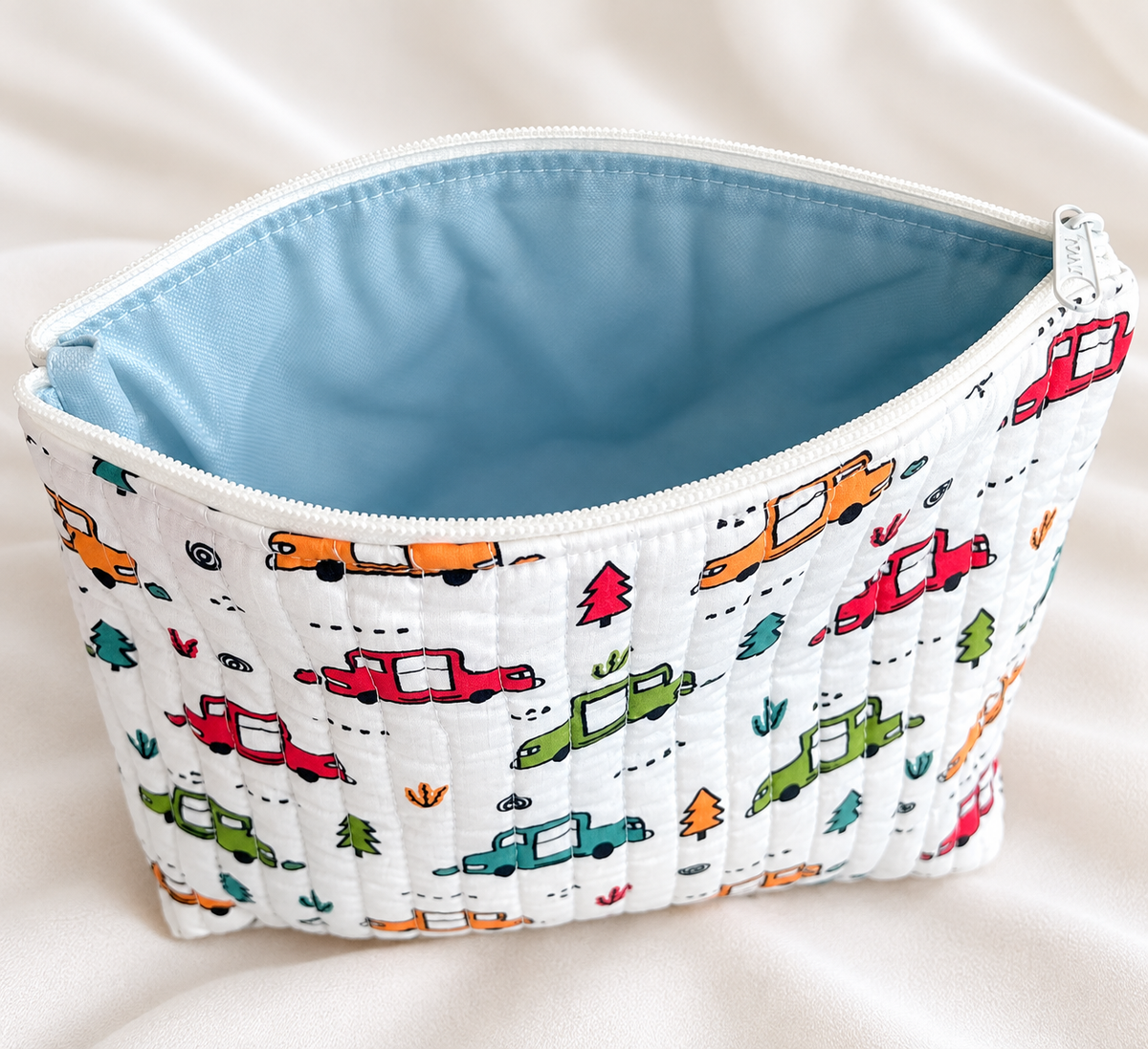Kids Quilted Wash Bag – Trucks