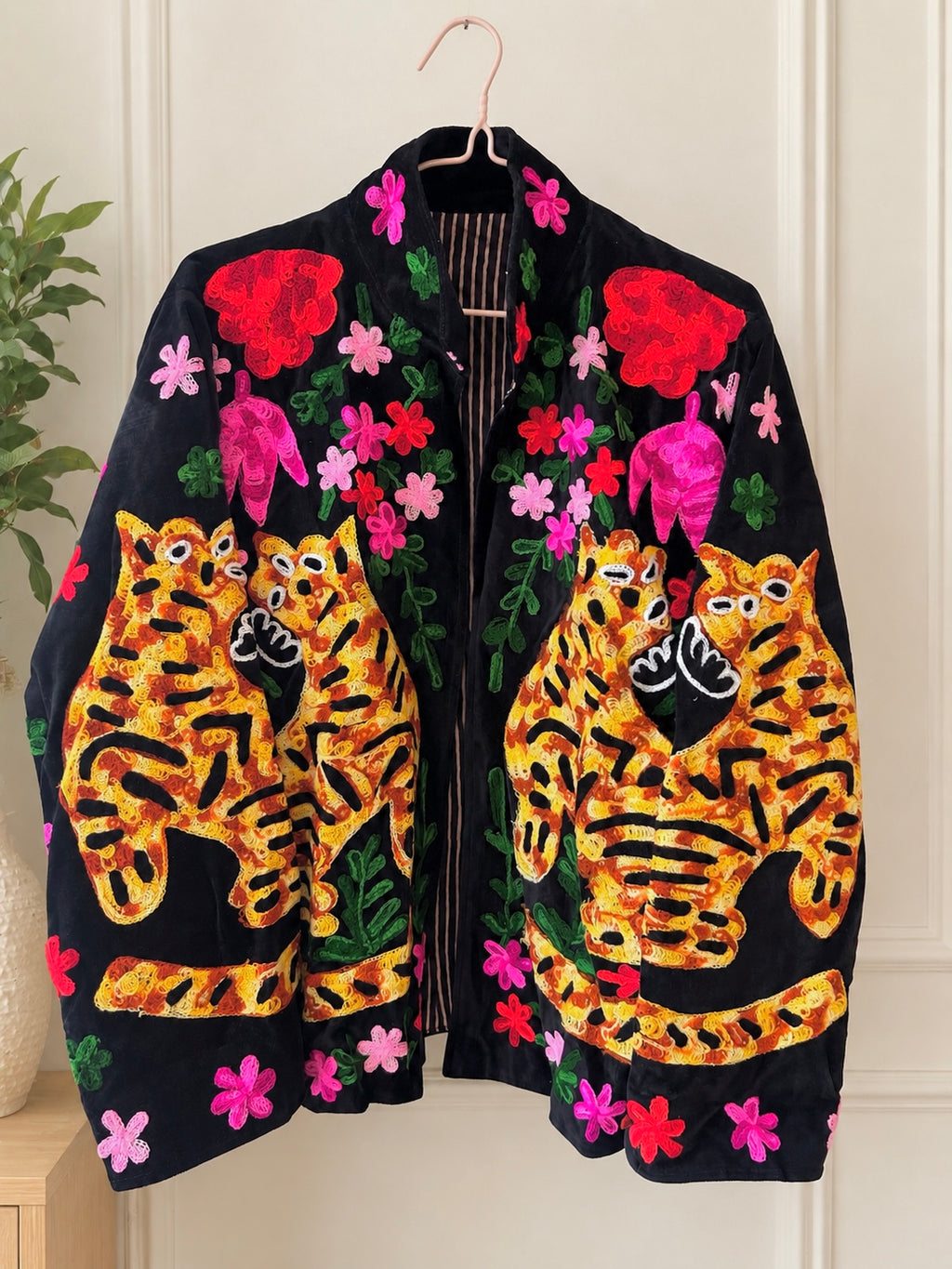 Black Velvet Tiger Embroidered Jacket