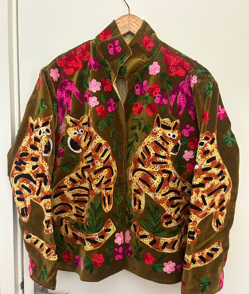 Embroidered Tiger Velvet Jacket – Olive