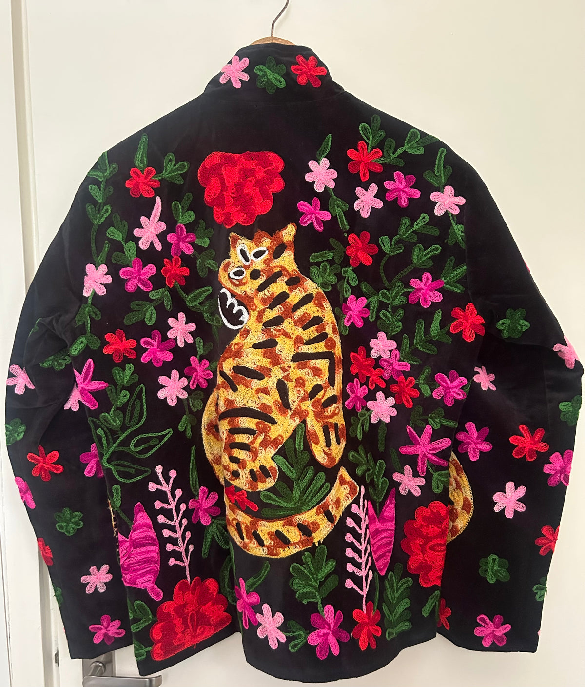 Black Velvet Tiger Embroidered Jacket